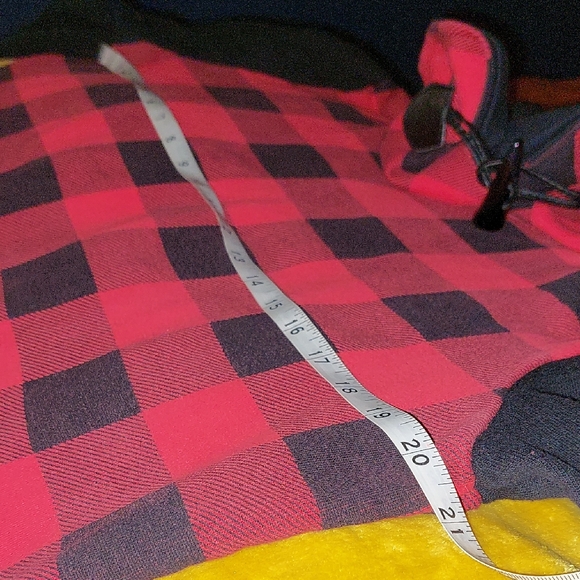 Plaid Red and Black Women's Sweater - Picture 6 of 7